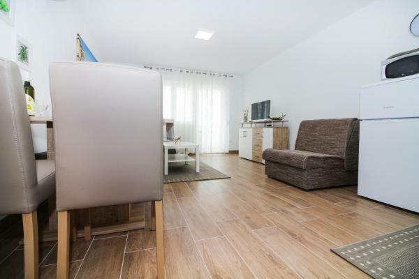 Appartamento Mara Rogoznica  Esterno foto